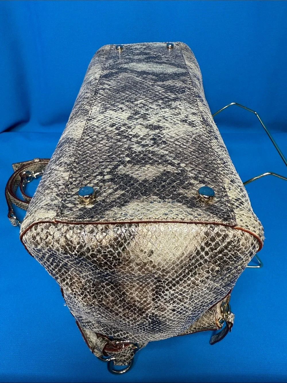 KATE SPADE NEW YORK COBBLE HILL LITTLE MINKA METALLIC PYTHON SNAKESKIN EMBOSSED